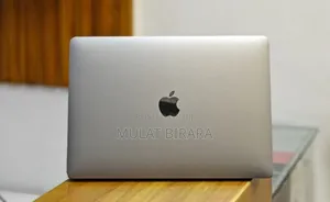 New Laptop Apple MacBook Pro 2018 16GB Intel Core I5 SSD 256GB