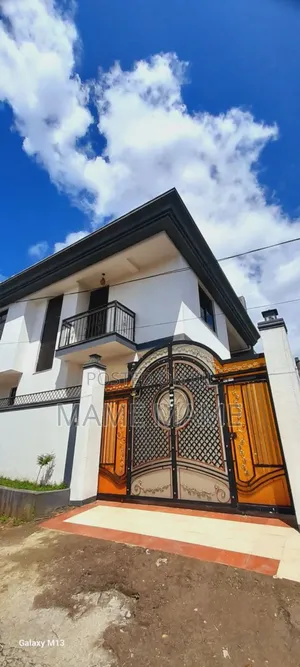 Photo - 5bdrm House in Addis Abeba, Bole for sale