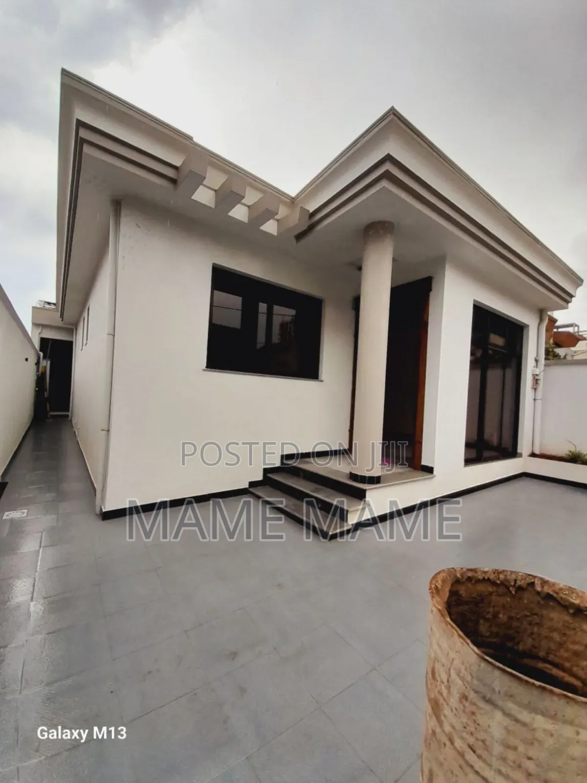 3bdrm Villa in Addis Abeba, Bole for sale