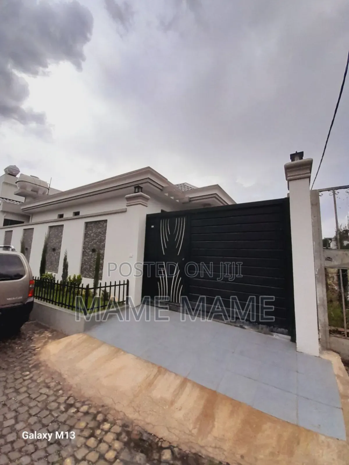 3bdrm Villa in Addis Abeba, Bole for sale