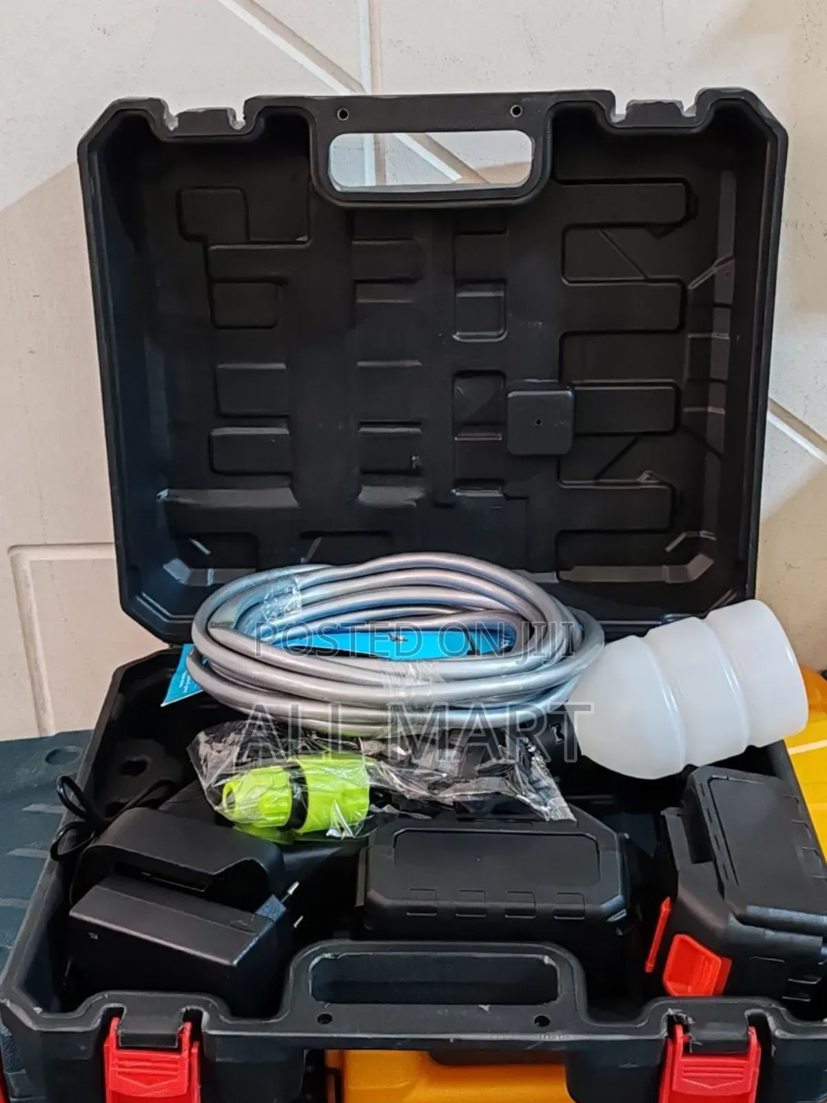 ፕሬዠር ወሸር
Available