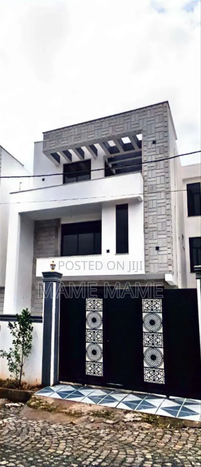 10bdrm House in Addis Abeba, Bole for sale