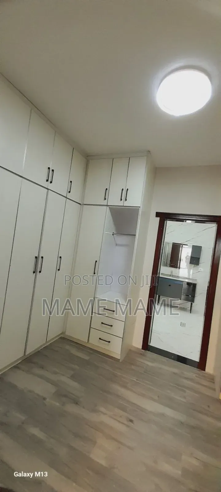 10bdrm House in Addis Abeba, Bole for sale