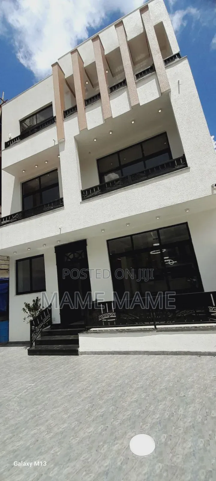 7bdrm House in Addis Abeba, Bole for sale