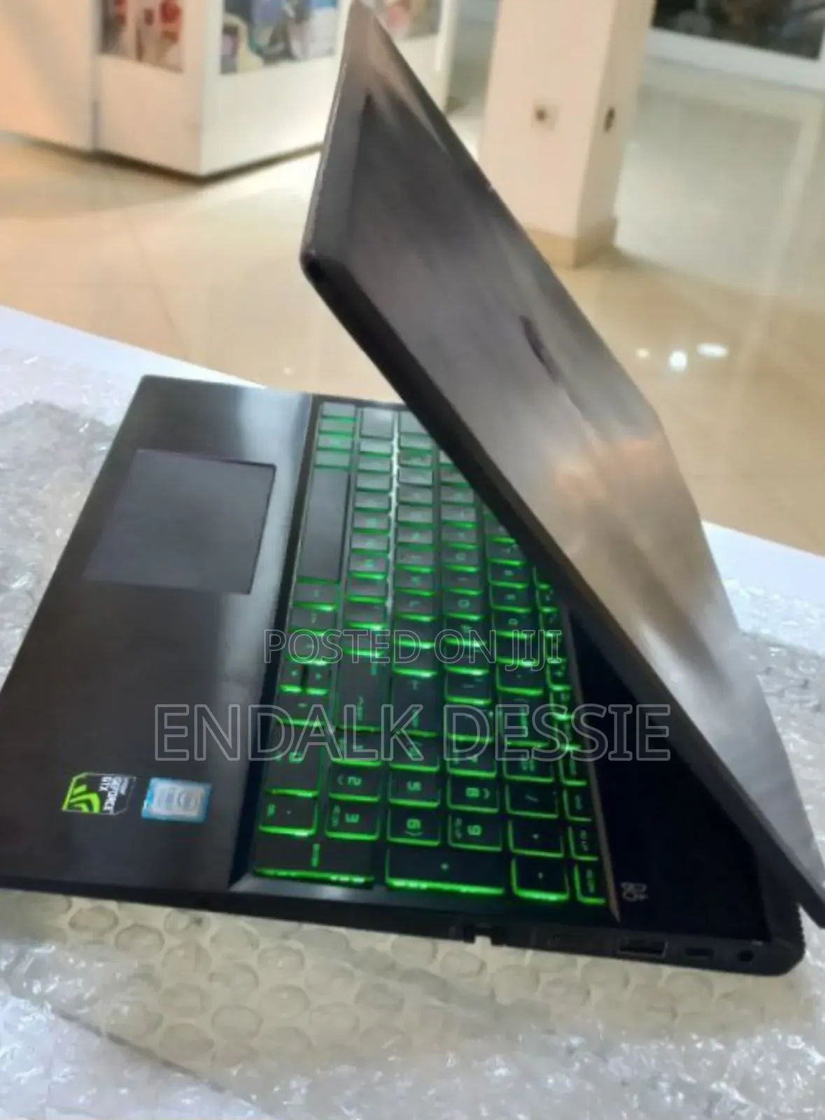 New Laptop HP 8GB Intel Core I7 HDD+SSD 1T