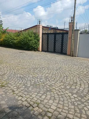 4bdrm House in Addis Abeba, Bole for sale