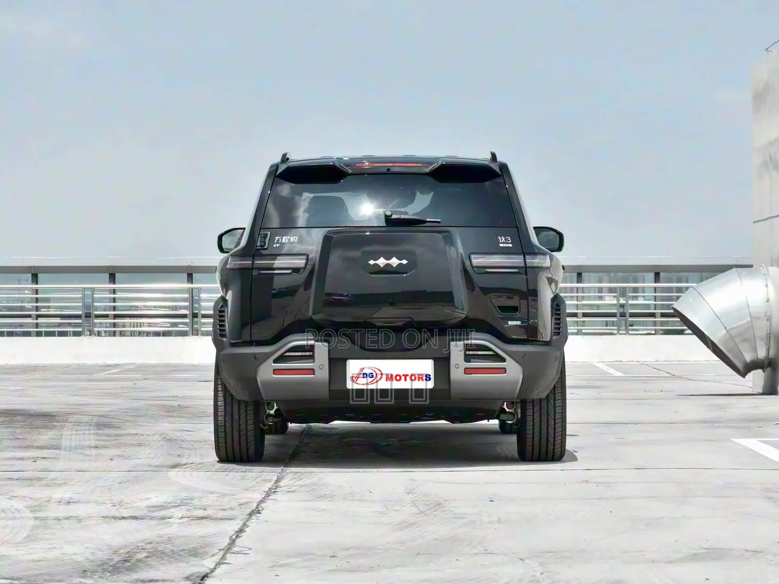 New BYD Leopard 8 2.0 Hybrid AWD 2025 Black