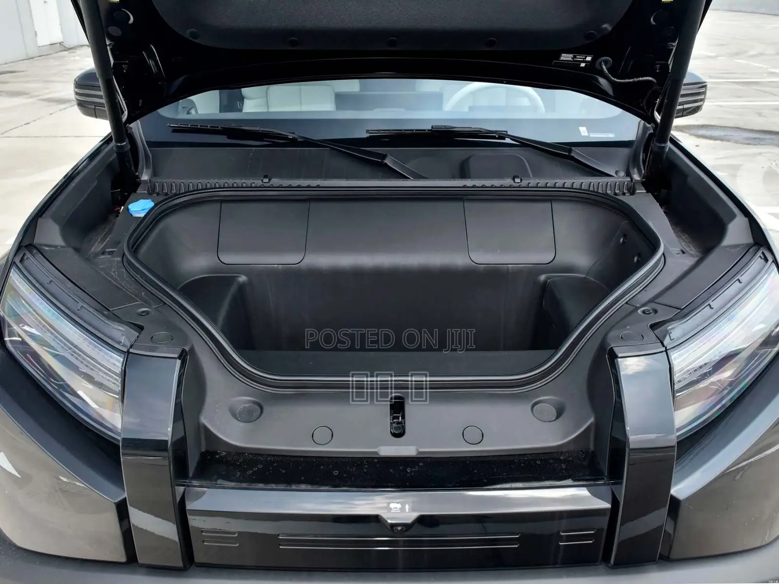 New BYD Leopard 8 2.0 Hybrid AWD 2025 Black