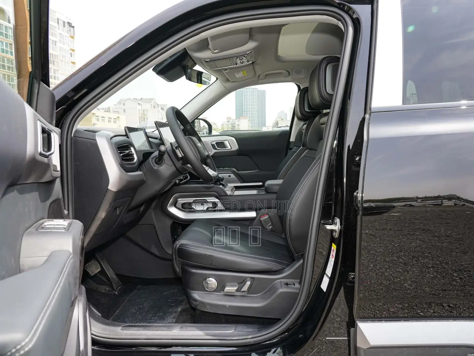 New BYD Leopard 8 2.0 Hybrid AWD 2025 Black