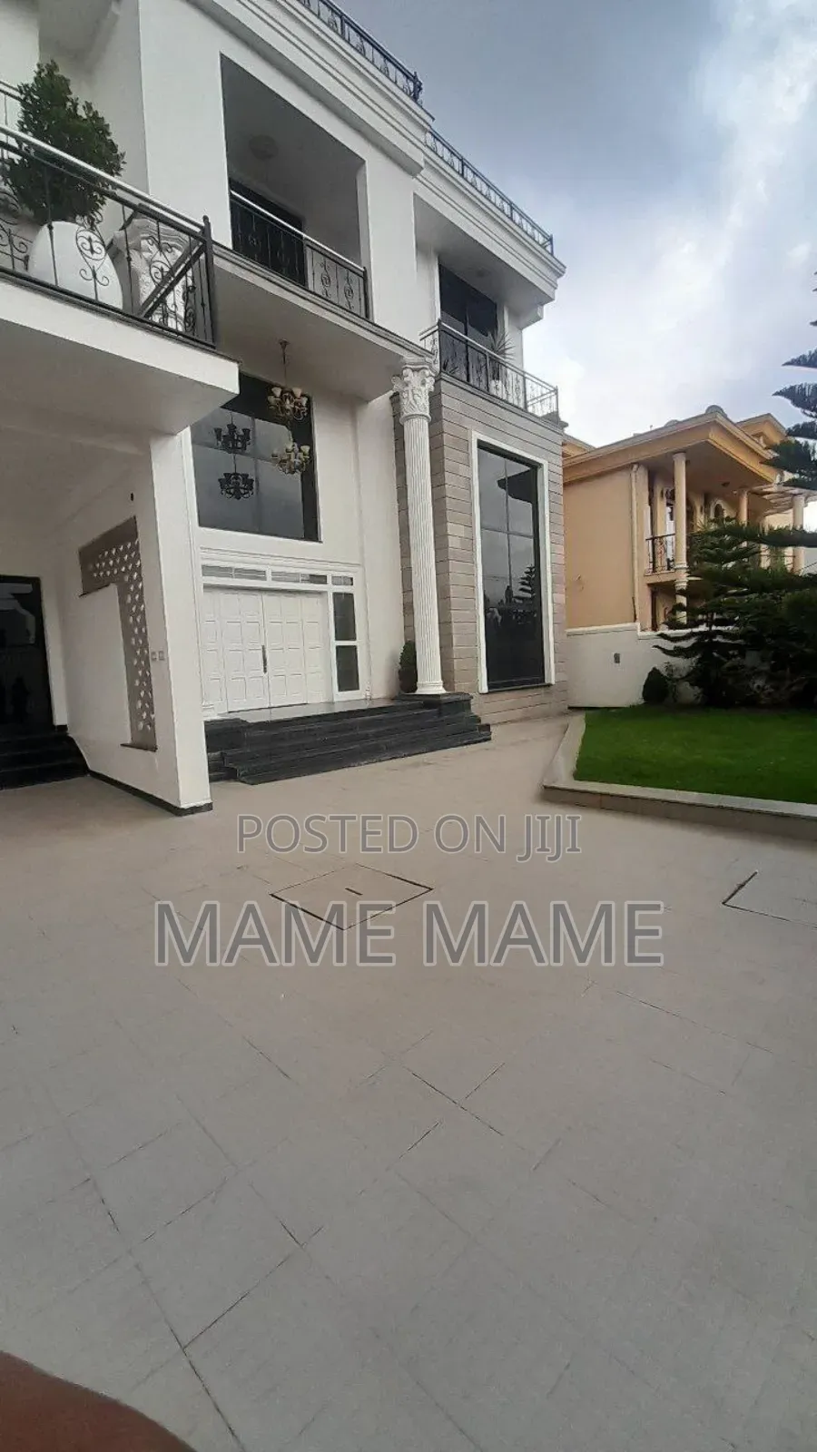 8bdrm House in Addis Abeba, Bole for sale