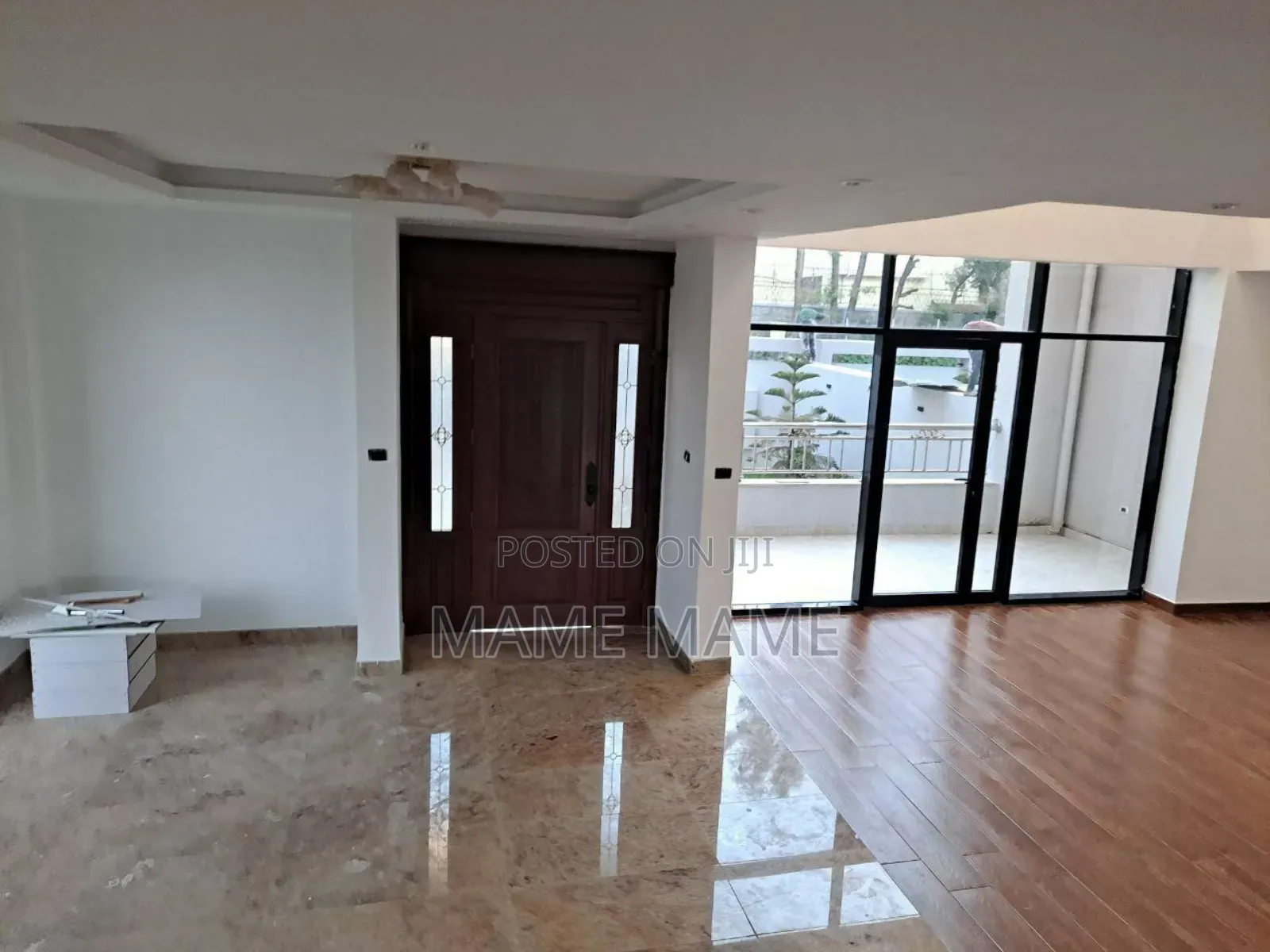 10bdrm House in Addis Abeba, Bole for sale