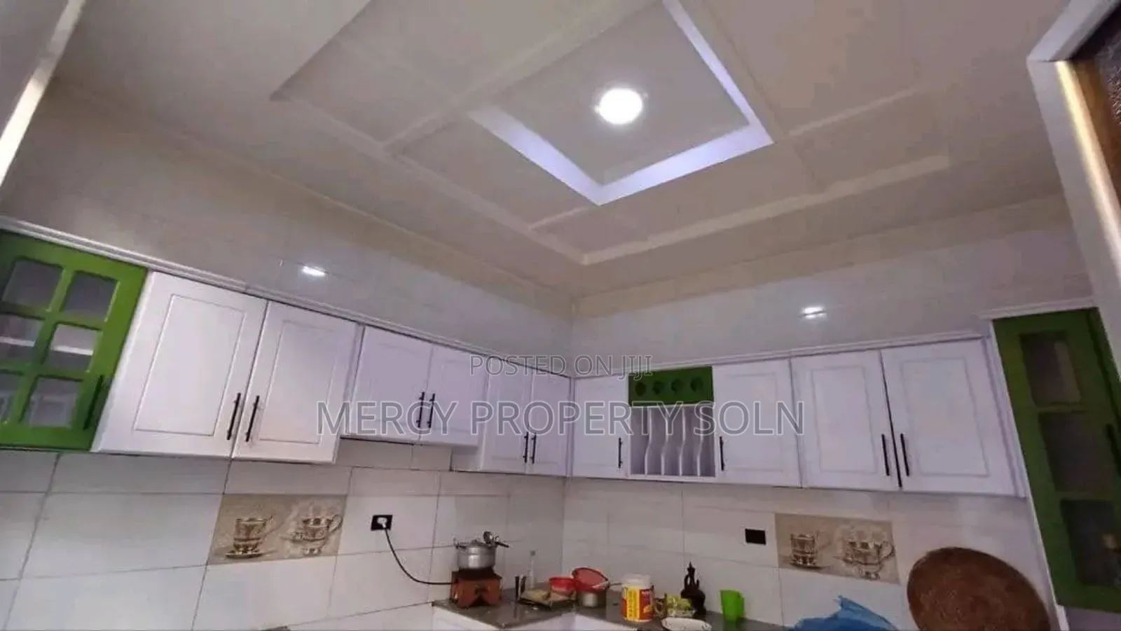 Furnished 7bdrm House in Bole for sale