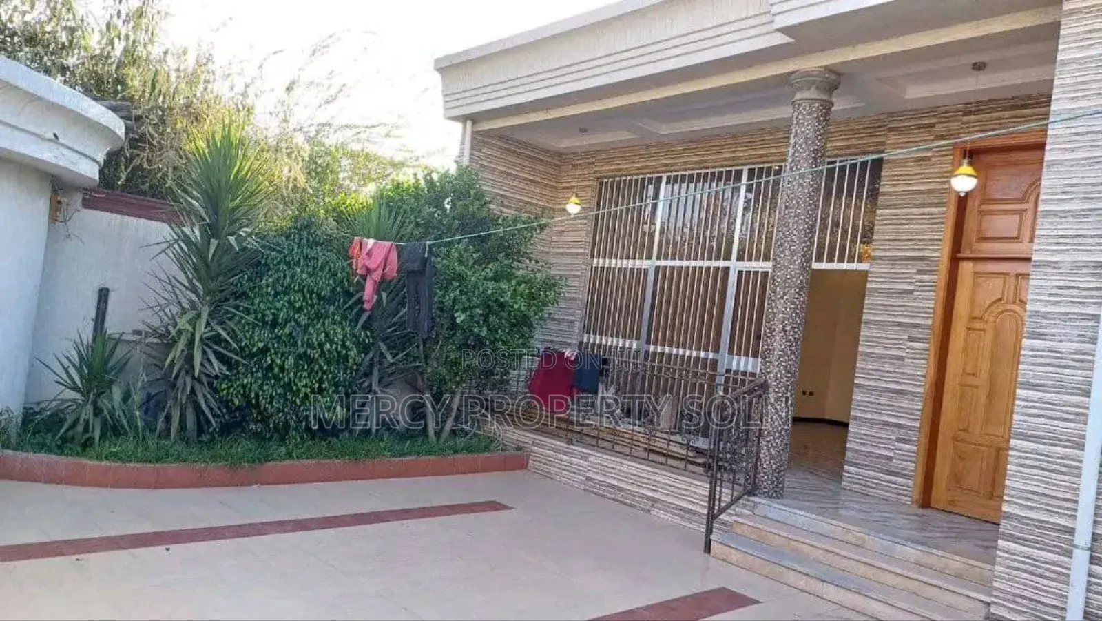 Furnished 7bdrm House in Bole for sale