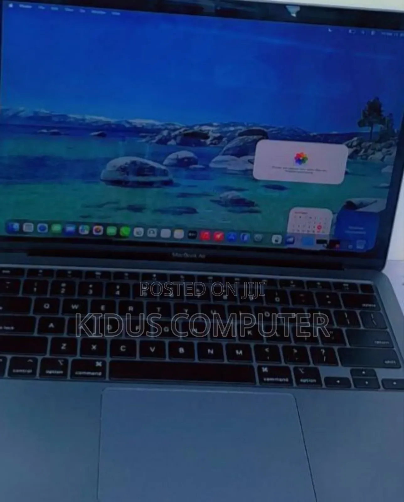 New Laptop Apple MacBook Pro 2020 M1 8GB Apple M1 SSD 256GB