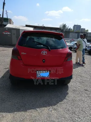 Toyota Yaris Base Hatchback 3dr 2010 Red