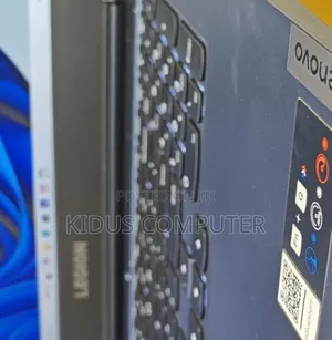 New Laptop Lenovo Legion 5 16GB AMD Ryzen 7 SSD 1T