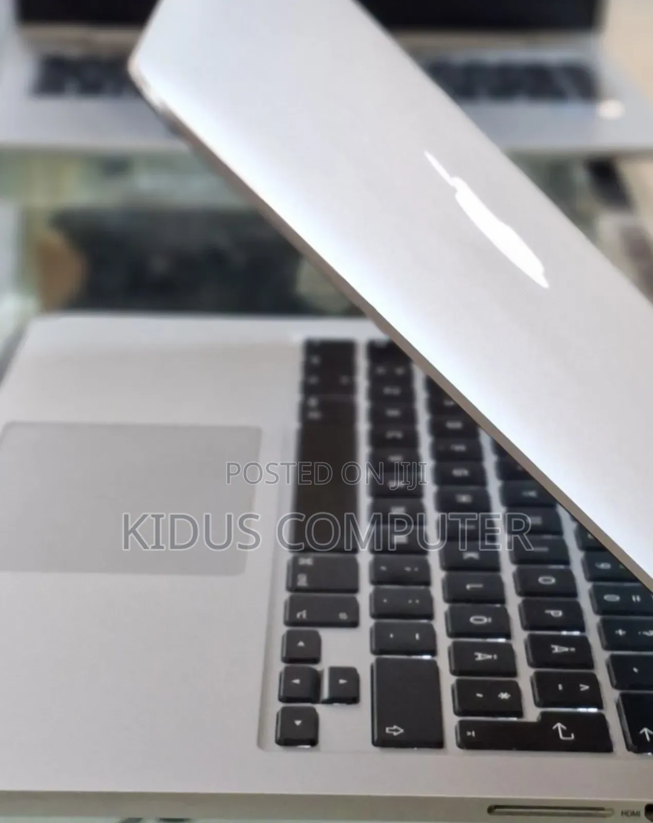 New Laptop Apple MacBook 2014 8GB Intel Core I7 SSD 256GB