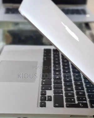 New Laptop Apple MacBook 2014 8GB Intel Core I7 SSD 256GB