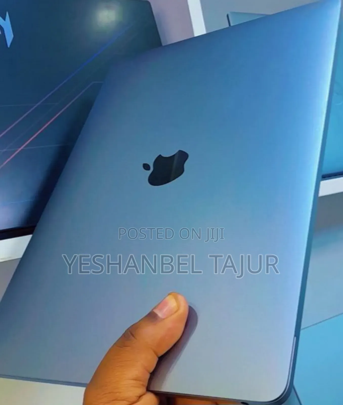 New Laptop Apple MacBook Air 2020 M1 8GB Apple M1 SSD 256GB