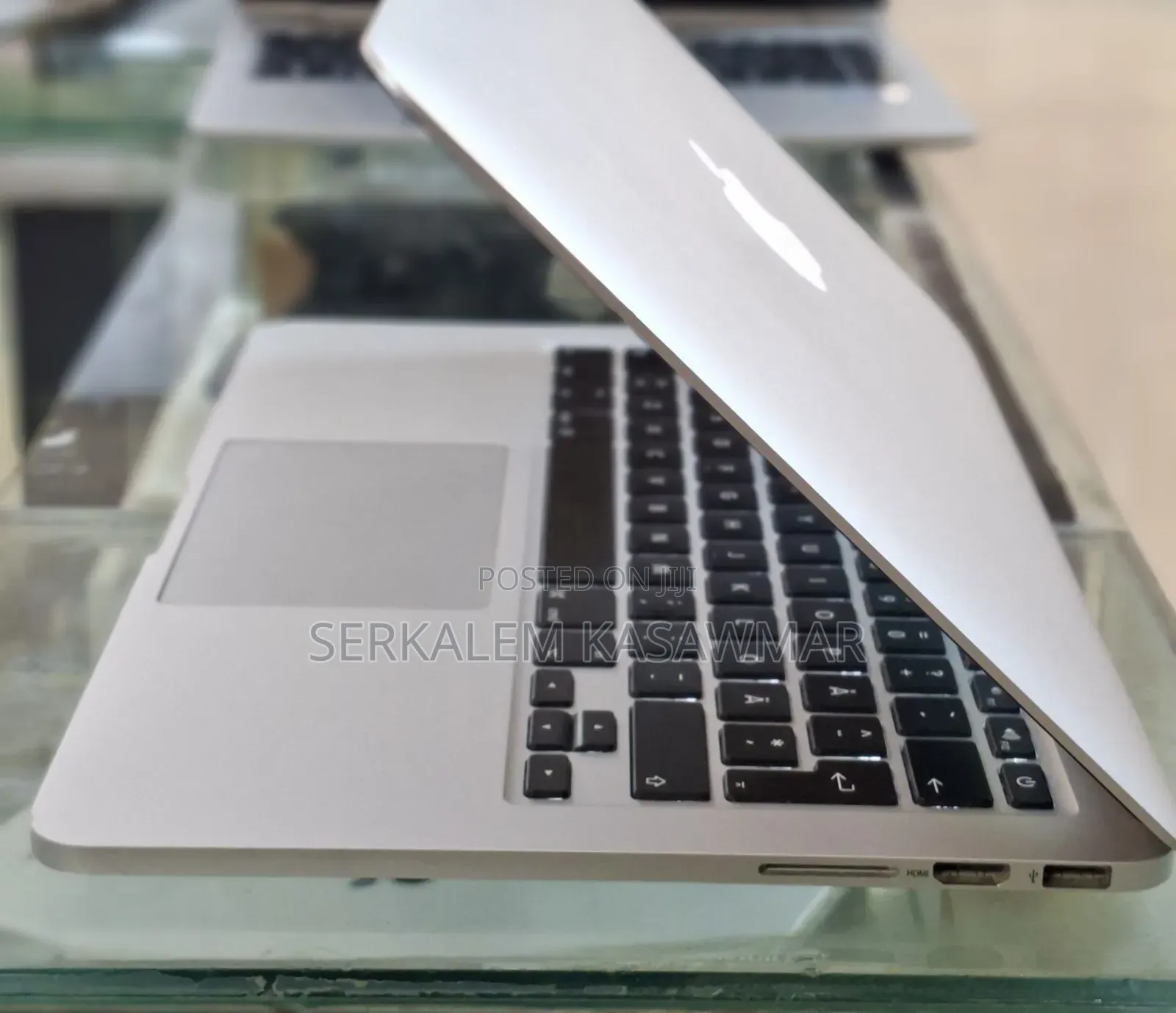 New Laptop Apple MacBook Pro 2014 8GB Intel Core I7 SSD 256GB