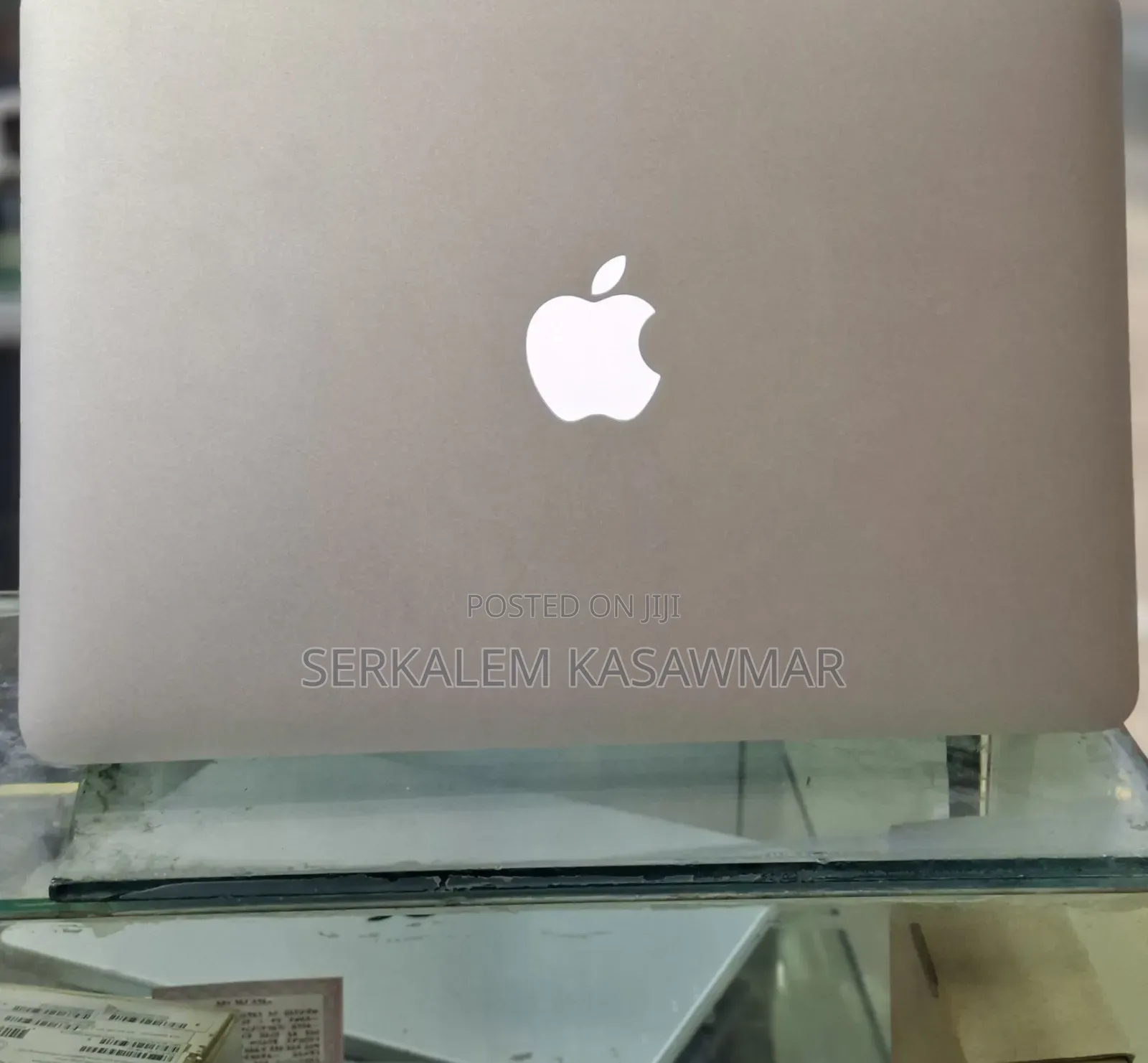 New Laptop Apple MacBook Pro 2014 8GB Intel Core I7 SSD 256GB