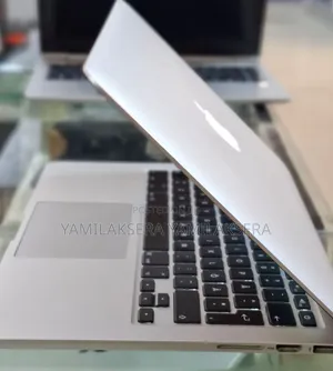 New Laptop Apple MacBook Pro 2014 8GB Intel Core I7 SSD 256GB