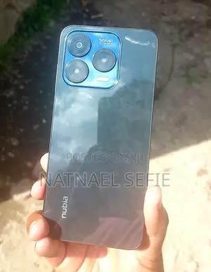 Photo - New ZTE V70 256 GB Blue