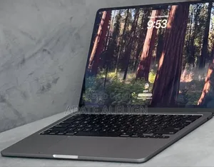 Photo - New Laptop Apple MacBook Air 2022 M2 8GB Intel Core I5 SSD 512GB