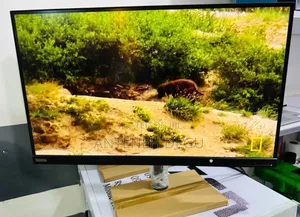 Photo - Lenovo Thinkvision Monitor 27 Inch