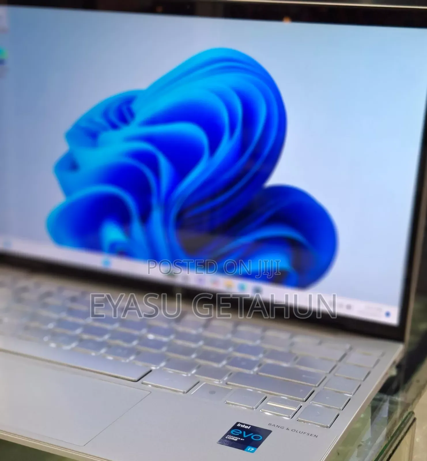 New Laptop HP Envy X2 16GB Intel Core I7 SSD 512GB