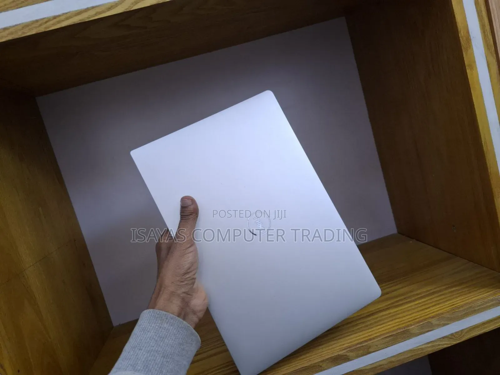 New Laptop Dell XPS 13 16GB Intel Core I7 SSD 512GB