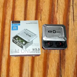 Photo - M99 Wireless Earphone: Extended Wireless Range