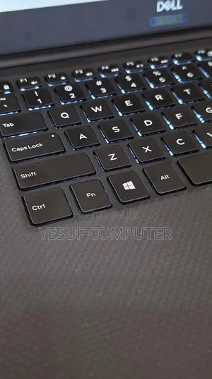 New Laptop Dell Precision 5540 16GB Intel Core I5 SSD 256GB