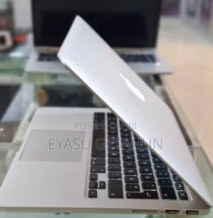 Photo - New Laptop Apple MacBook Pro 2014 8GB Intel Core I7 SSD 256GB