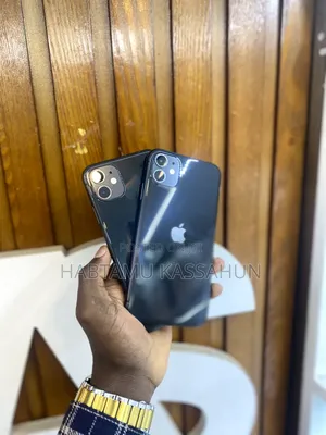 New Apple iPhone 11 128 GB Black