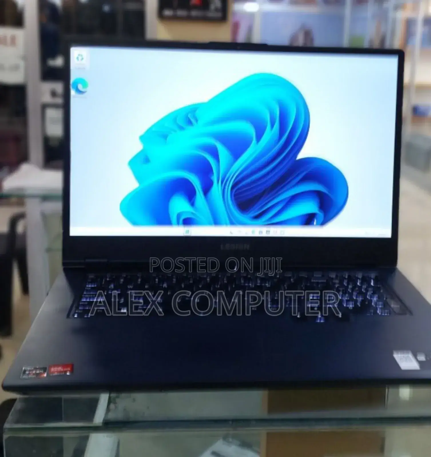 New Laptop Lenovo 16GB AMD Ryzen 7 SSD 1T