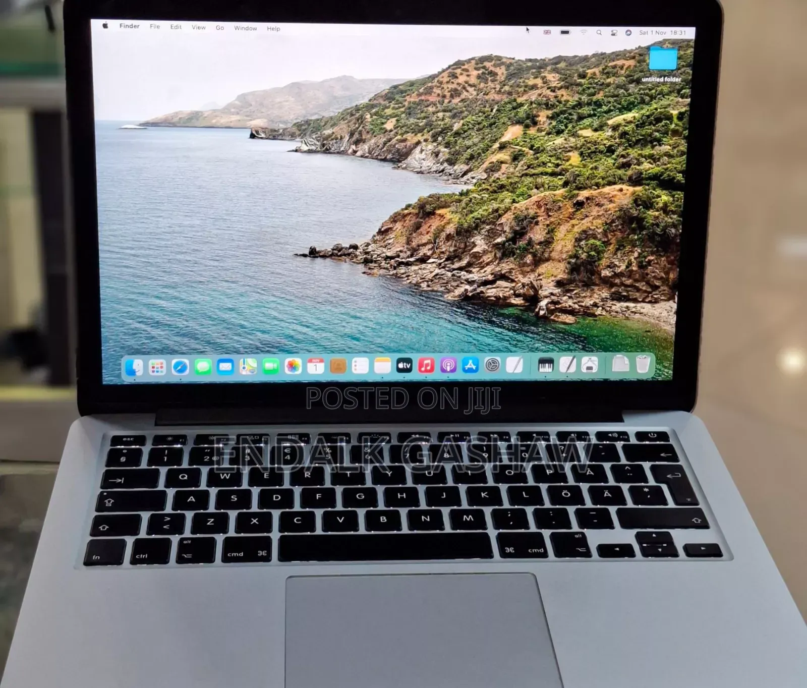New Laptop Apple MacBook Pro 2014 8GB Intel Core i7 SSD 256GB