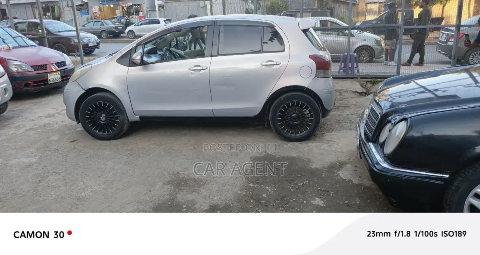 Toyota Yaris 2010 Silver