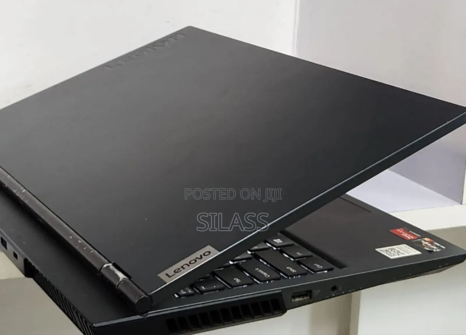 New Laptop Lenovo 16GB AMD Ryzen 7 SSD 1T