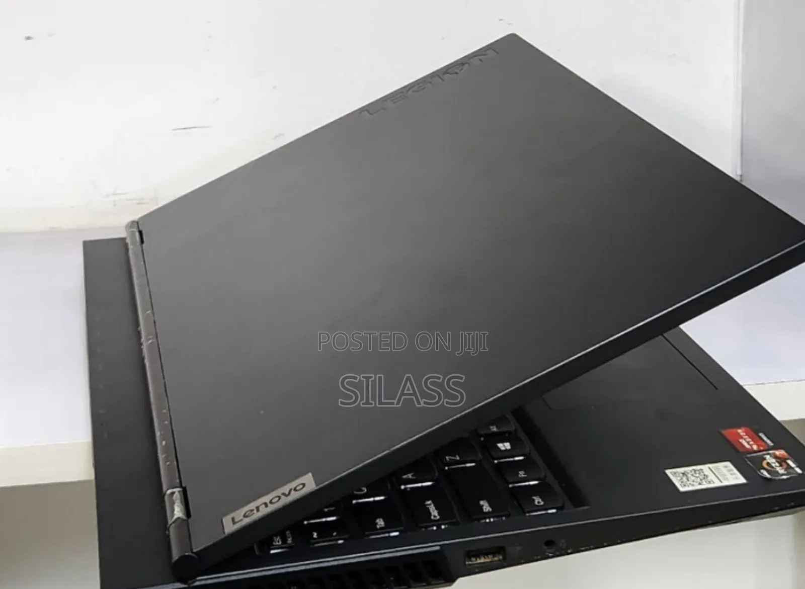 New Laptop Lenovo 16GB AMD Ryzen 7 SSD 1T
