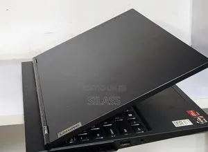 New Laptop Lenovo 16GB AMD Ryzen 7 SSD 1T