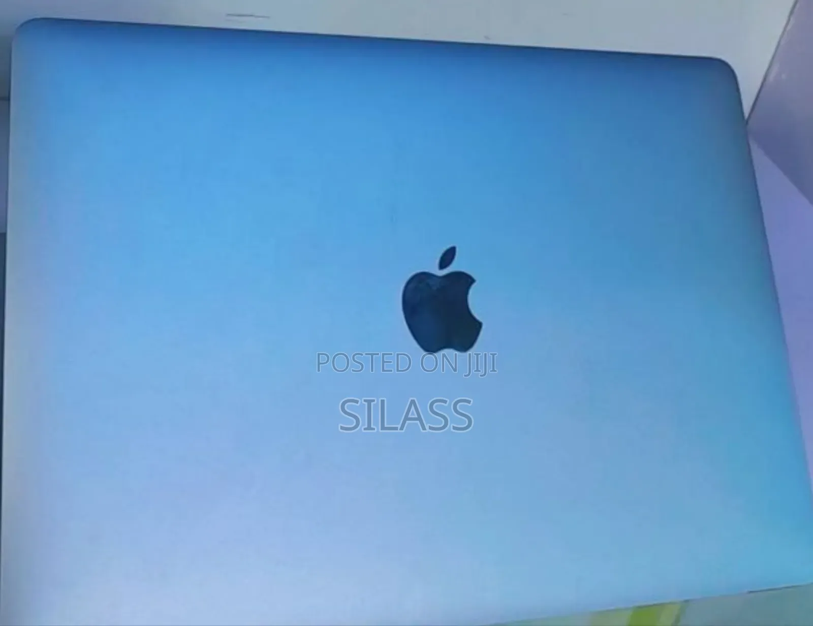 New Laptop Apple MacBook Air 2020 M1 8GB Apple M1 SSD 256GB