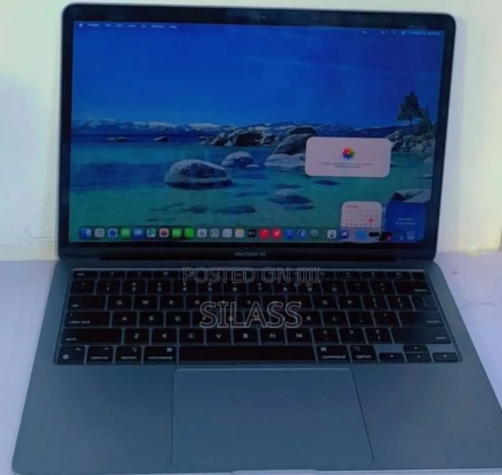 New Laptop Apple MacBook Air 2020 M1 8GB Apple M1 SSD 256GB