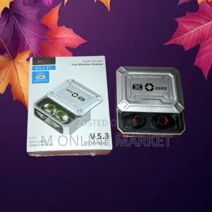 Photo - M99 Wireless Earphone: High-Quality Built-in Mic