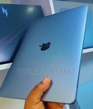 New Laptop Apple MacBook Air 2020 M1 8GB Apple M1 SSD 256GB