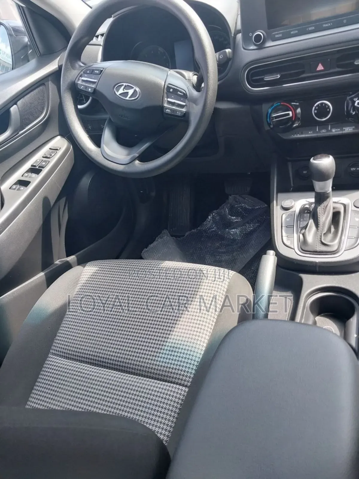 Hyundai Kona 2022 White