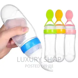 Spoon Feeder for Infant Food Dispensing and Feeding