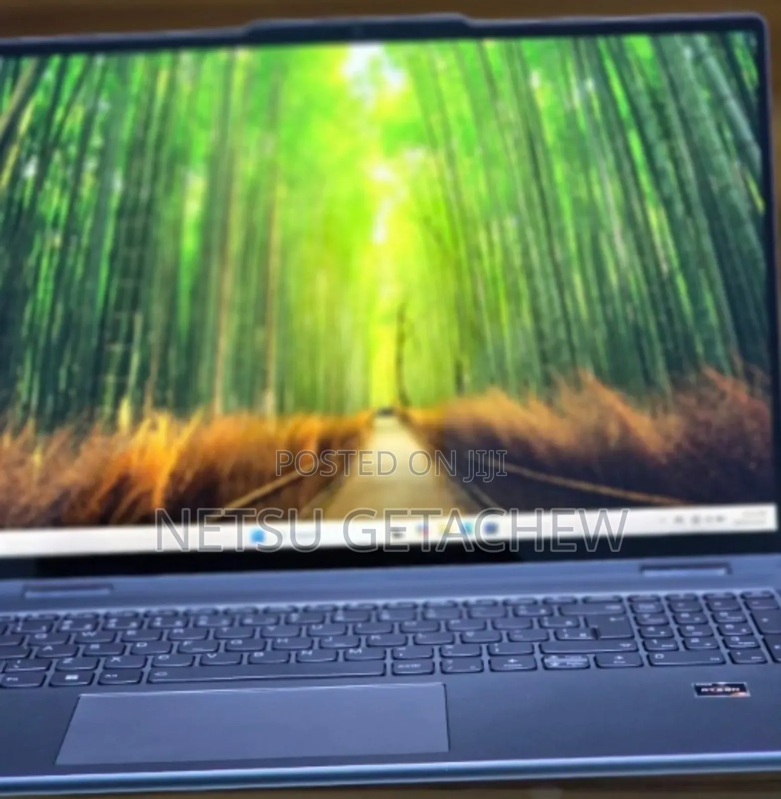 New Laptop Lenovo Yoga 700 32GB AMD Ryzen 5 SSD 512GB
