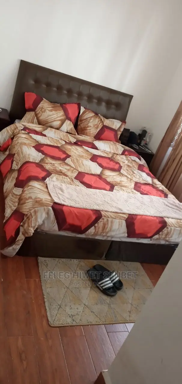 6bdrm Villa in አአ, Bole for Sale