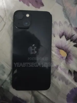 Photo - Apple iPhone 13 128 GB Blue